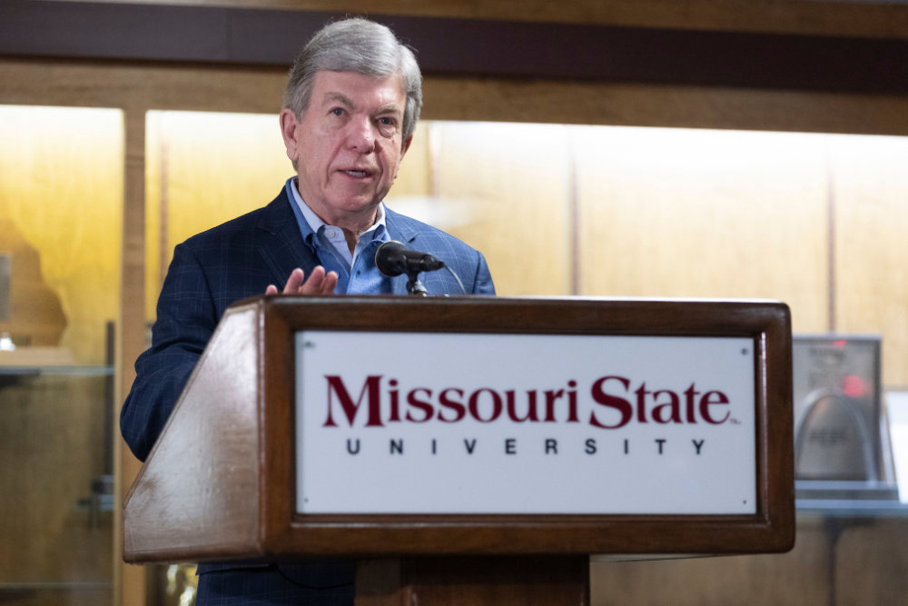 Outgoing U.S. Sen. Roy Blunt is this year's Bronze Bear award recipient from MSU.